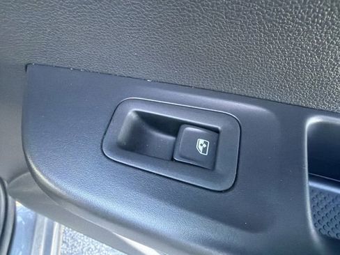 Used 2024 Volkswagen Taos S image 28