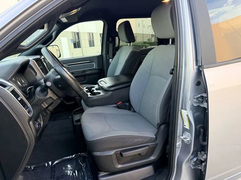 Used 2022 RAM 2500 Big Horn AWD/4WD image 13