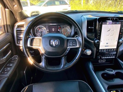 Used 2022 RAM 2500 Laramie w/ Night Edition image 10