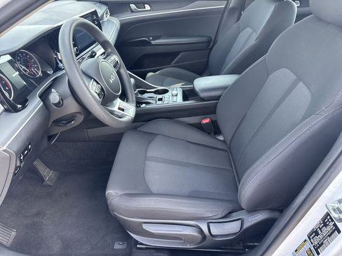 Used 2023 Kia K5 LXS FWD image 5