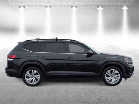 Used 2022 Volkswagen Atlas SE w/ Panoramic Sunroof Package image 9