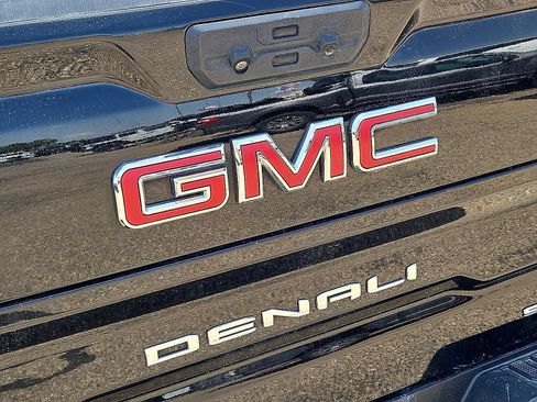 Used 2023 GMC Sierra 1500 Denali AWD/4WD image 13