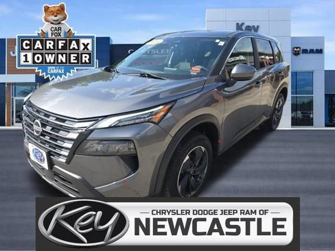 Used 2024 Nissan Rogue SV AWD/4WD image 1
