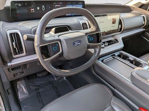 Certified 2025 Ford Expedition Active RWD image 10