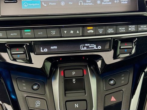 New 2026 Honda Odyssey Touring image 23