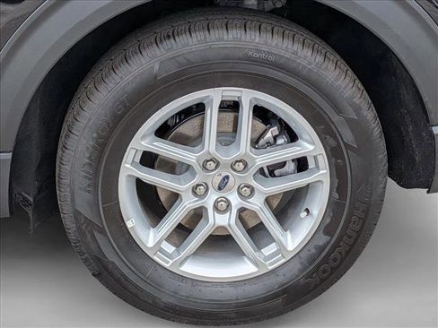 Certified 2026 Ford Explorer Active w/ Active Comfort Package RWD image 24