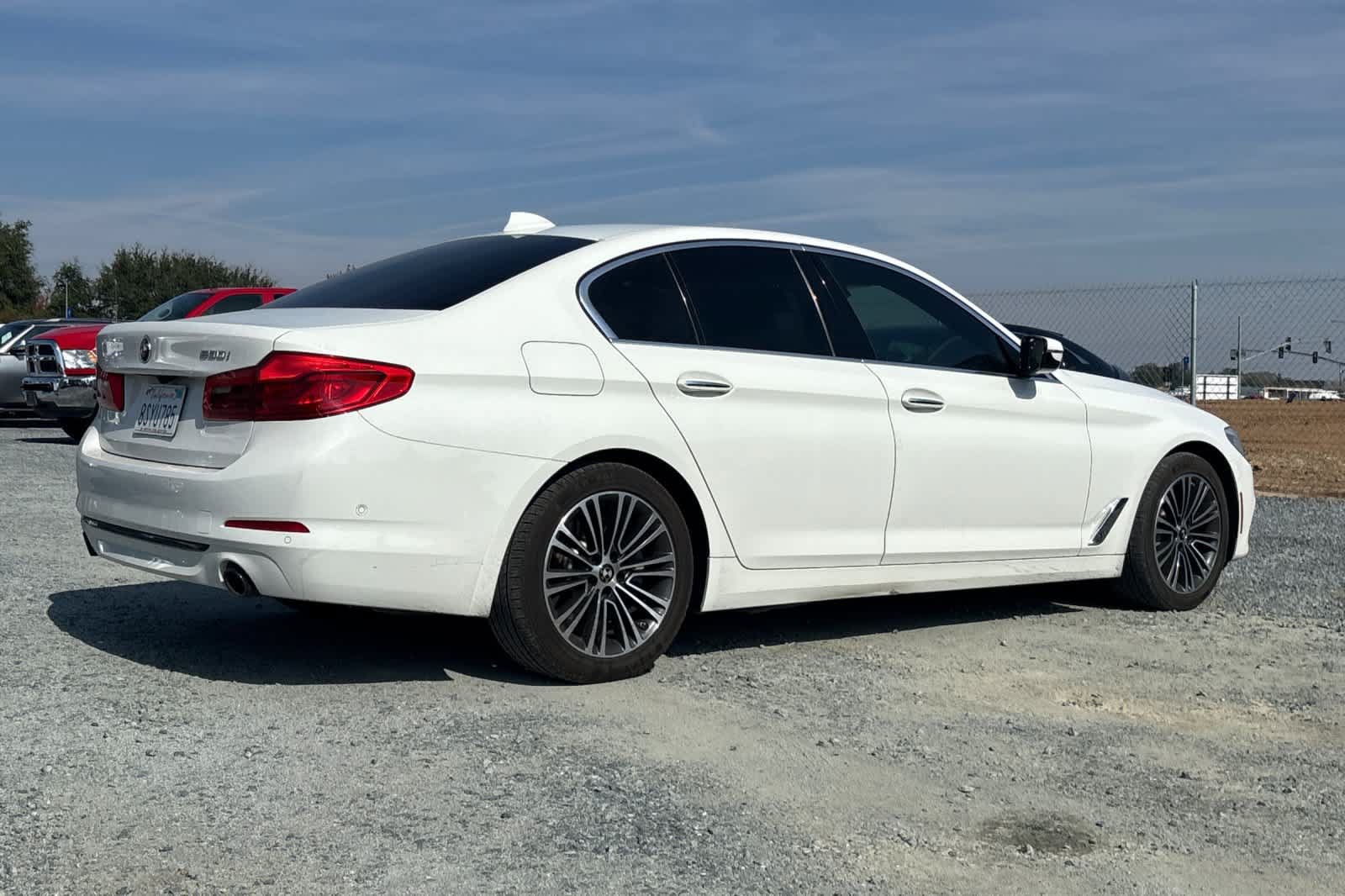 Used 2017 BMW 530i RWD image 2