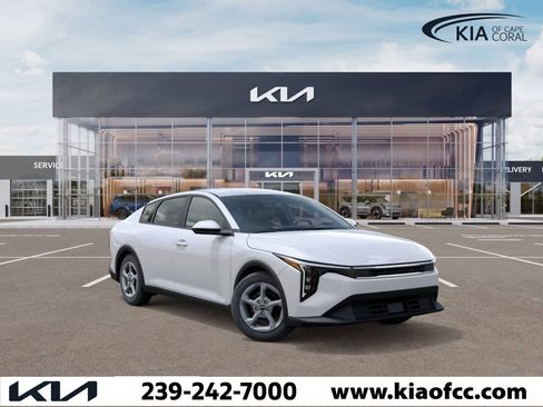 New 2025 Kia K4 LXS image 8