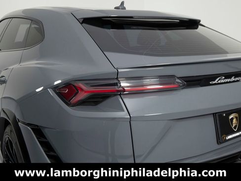 Used 2024 Lamborghini Urus S image 49