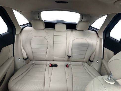 Used 2018 Mercedes-Benz GLC 300 image 18