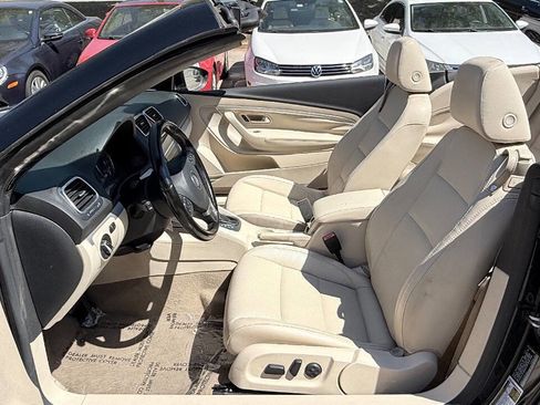 Used 2012 Volkswagen Eos Komfort FWD image 27