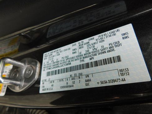 Used 2020 Ford Escape SE image 8