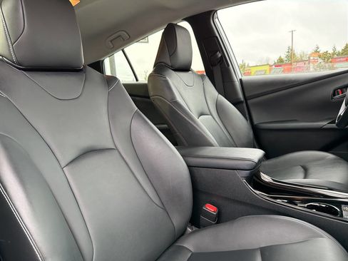 Used 2020 Toyota Prius Prime Limited image 16