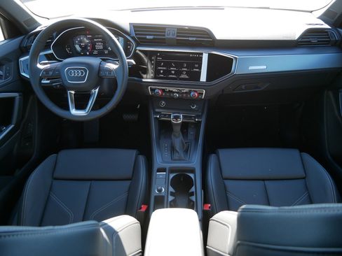 New 2025 Audi Q3 2.0T Premium image 10