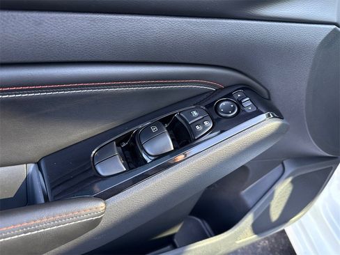 Used 2023 Nissan Altima 2.0 SR image 18