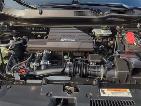 Used 2017 Honda CR-V Touring image 9