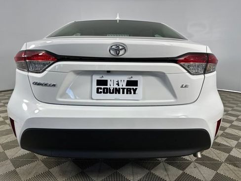 Used 2026 Toyota Corolla LE FWD image 11