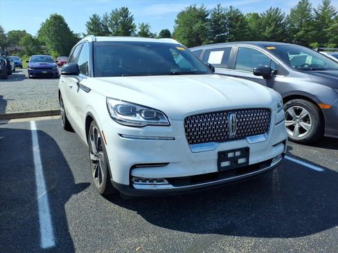 Used 2020 Lincoln Aviator Reserve w/ Equipment Group 202A AWD/4WD image 9