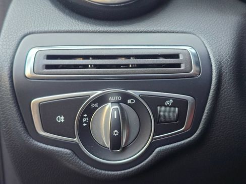 Used 2019 Mercedes-Benz GLC 300 4MATIC Coupe image 25