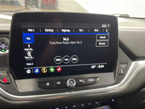 Used 2023 Chevrolet Blazer LT w/ Convenience Package FWD image 8
