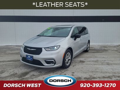 Used 2024 Chrysler Pacifica Limited
