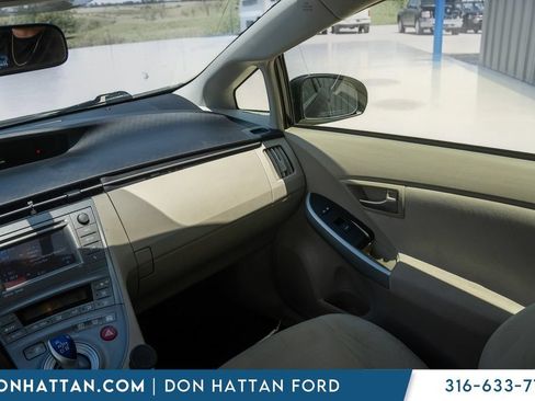 Used 2013 Toyota Prius Three FWD image 16