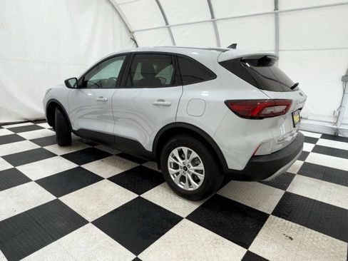 Used 2025 Ford Escape Active image 2