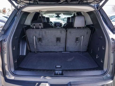 Used 2020 Chevrolet Traverse RS w/ LPO, Cargo Package FWD image 25