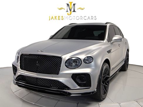 Used 2023 Bentley Bentayga Speed image 32