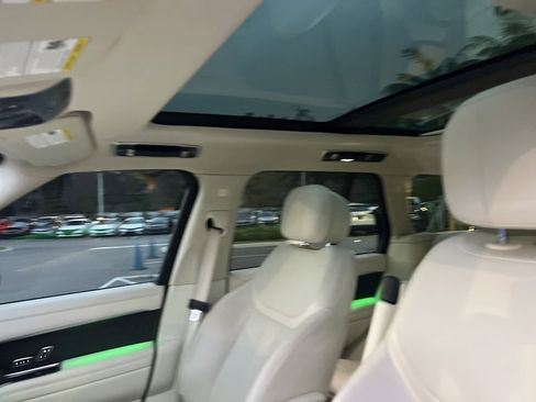 Used 2023 Land Rover Range Rover SE image 43