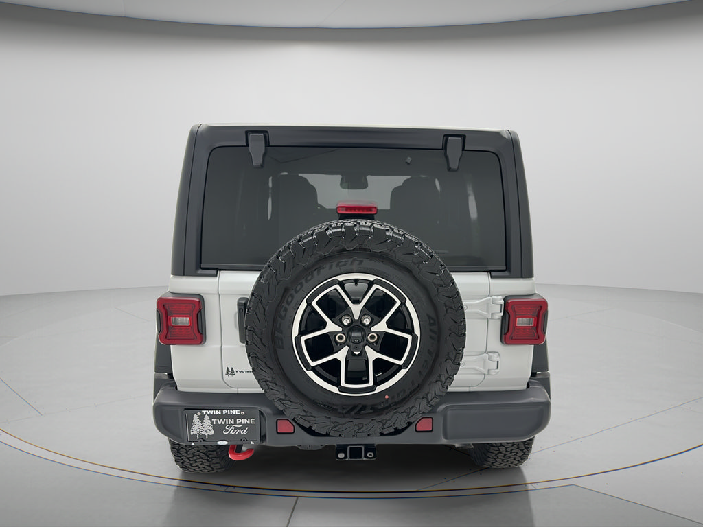 Used 2026 Jeep Wrangler Unlimited Rubicon AWD/4WD image 4