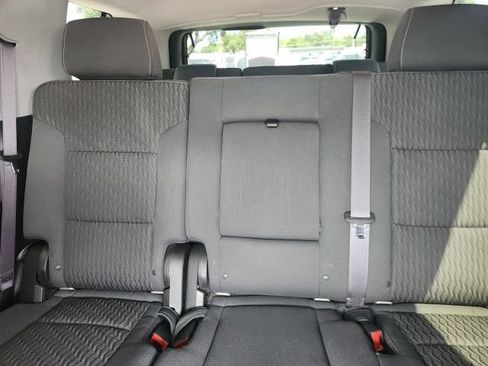 Used 2015 Chevrolet Tahoe LS RWD image 10