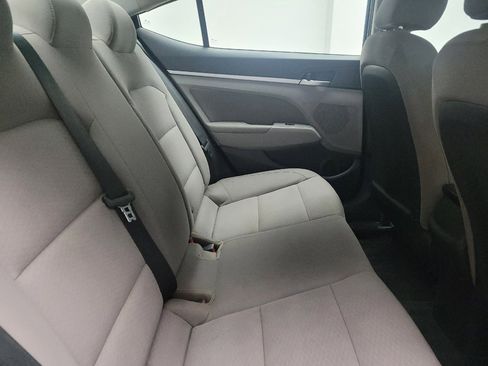 Used 2020 Hyundai Elantra SEL image 19