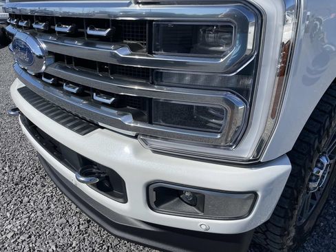 Used 2024 Ford F250 Platinum AWD/4WD image 40