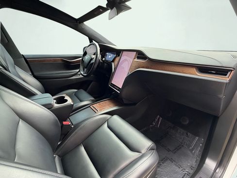 Used 2020 Tesla Model X Long Range AWD/4WD image 39