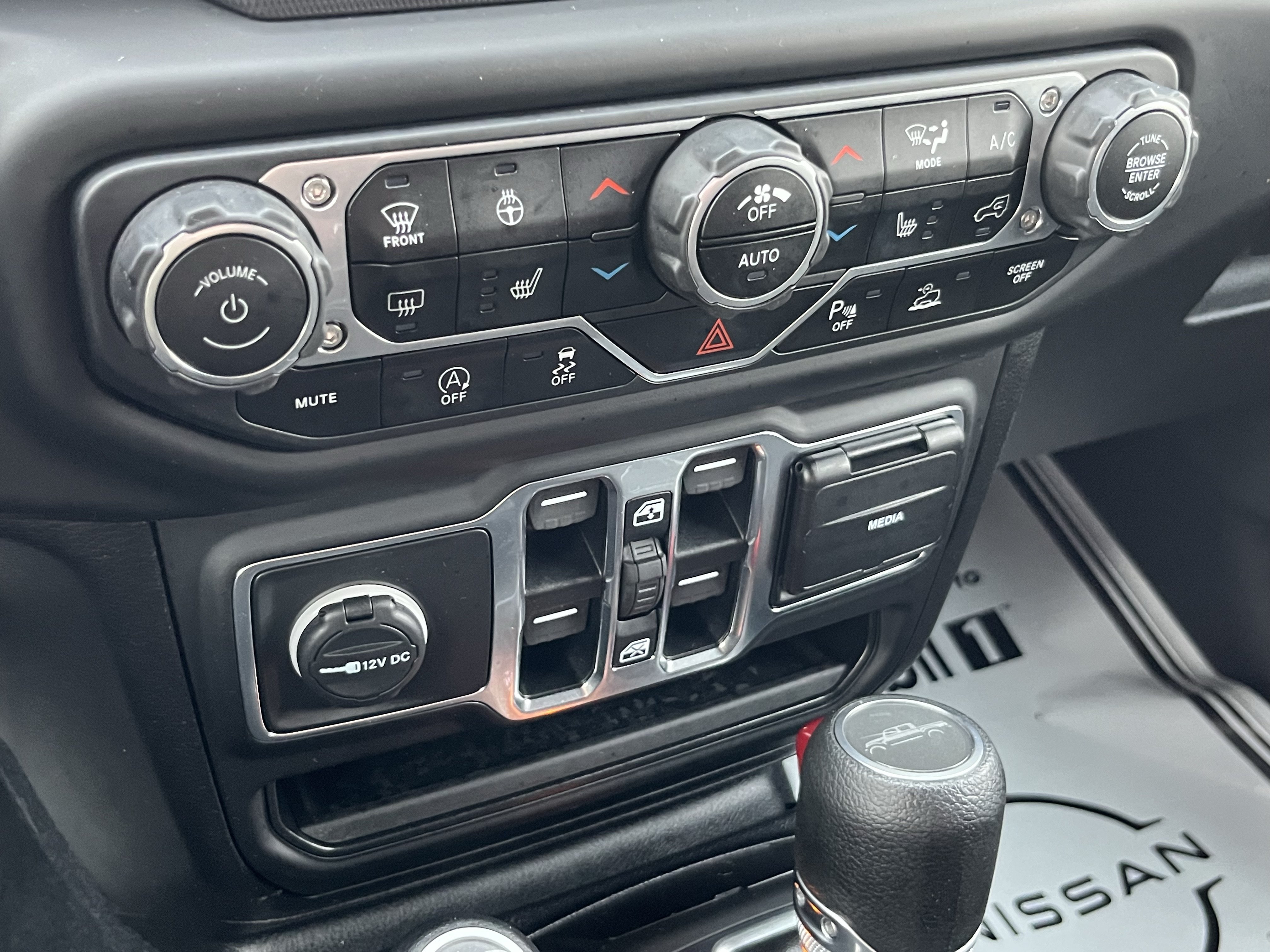 Used 2020 Jeep Gladiator Sport AWD/4WD image 29