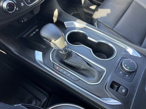 Used 2023 Chevrolet Traverse Premier w/ Redline Edition image 25