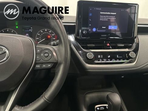 Used 2023 Toyota Corolla SE w/ SE Premium Package image 9