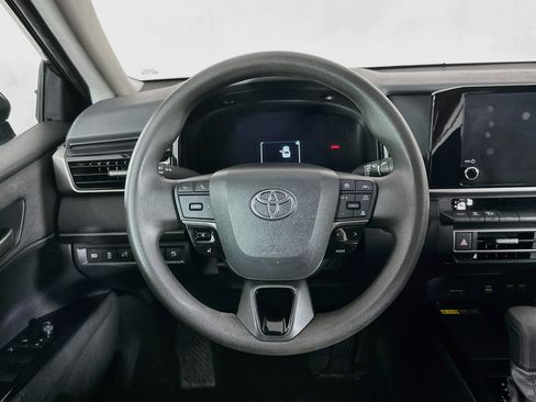 Used 2025 Toyota Camry LE FWD image 18
