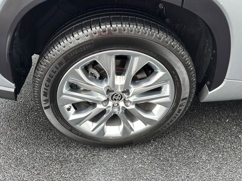 Used 2021 Toyota Highlander Limited image 34