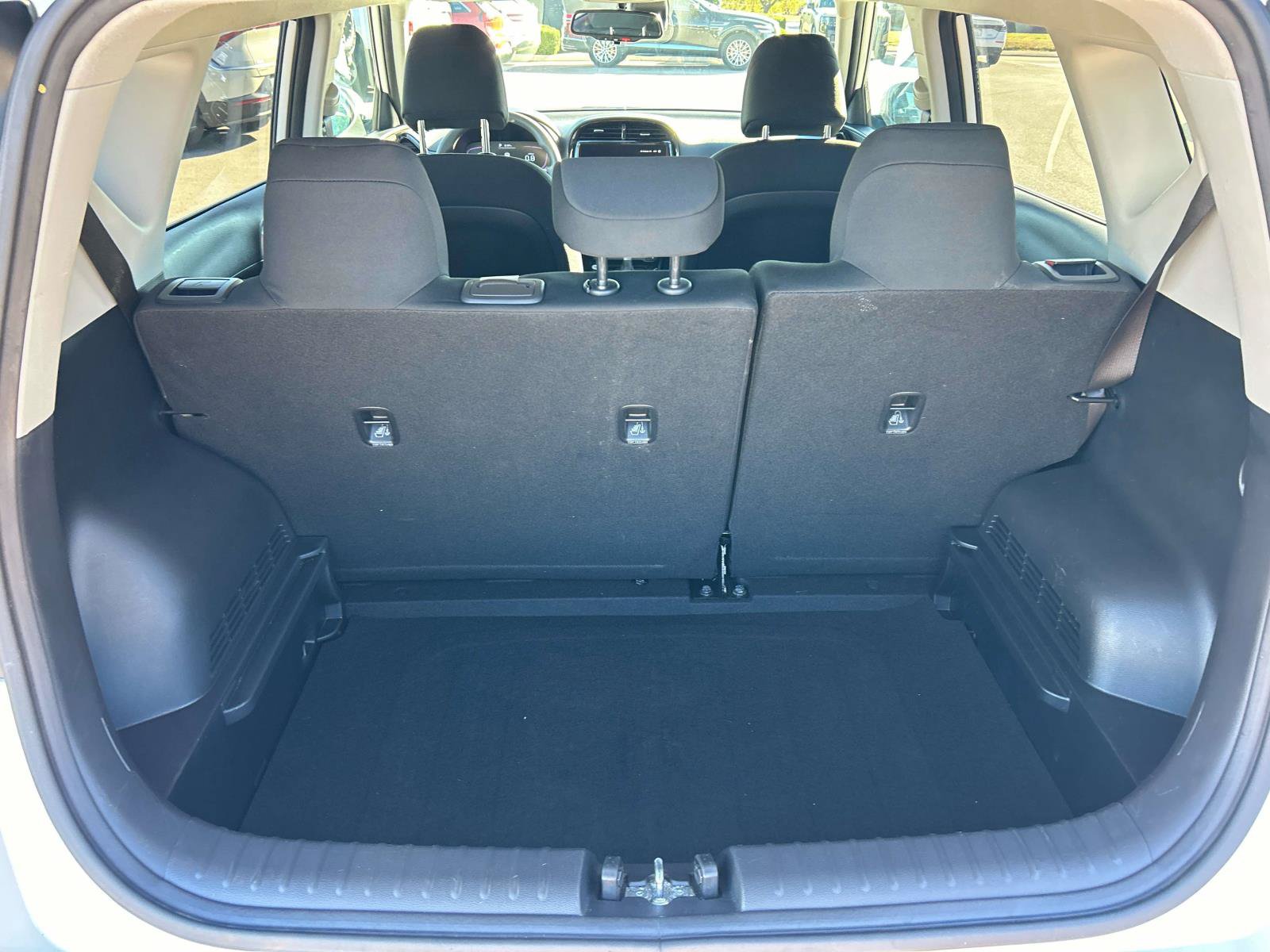 Used 2023 Kia Soul S FWD image 12