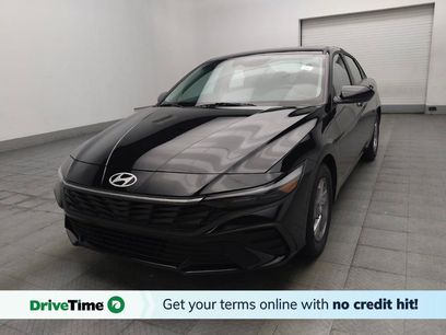 Used 2025 Hyundai Elantra SE