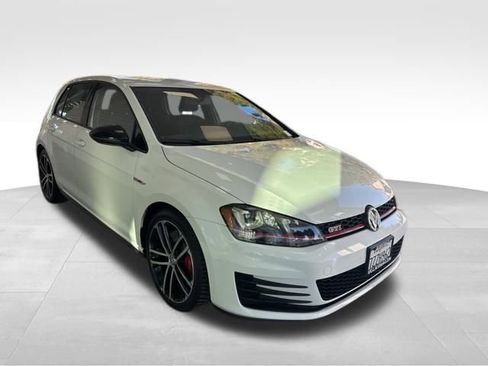Used 2017 Volkswagen GTI Sport image 3
