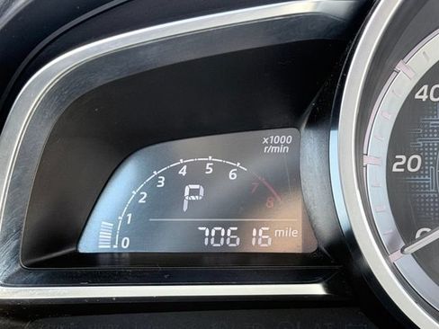 Used 2018 Toyota Yaris iA FWD image 13
