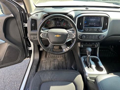 Used 2022 Chevrolet Colorado LT w/ Fleet Safety Package image 13