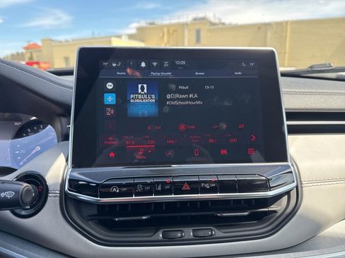 New 2026 Jeep Compass Limited image 12