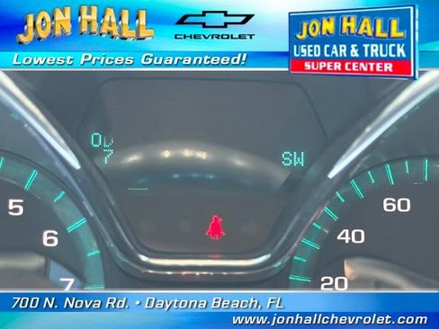 Used 2017 Chevrolet Traverse LT image 24