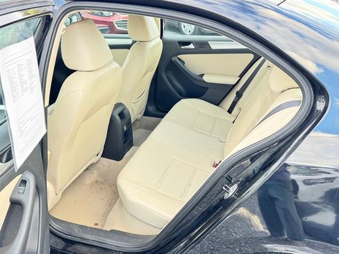 Used 2014 Volkswagen Jetta SE FWD image 11