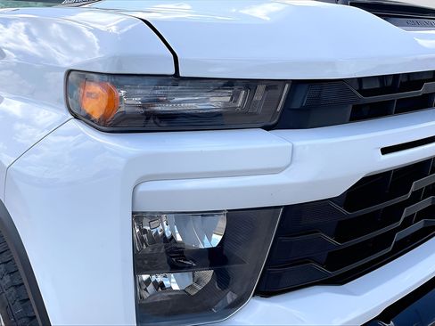Used 2024 Chevrolet Silverado 2500 Custom w/ Custom Convenience Package AWD/4WD image 33