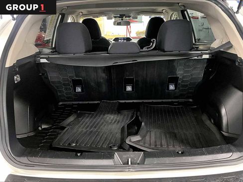 Certified 2023 Subaru Crosstrek 2.0i Premium image 33